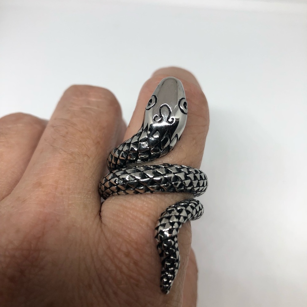 Vintage stainless steel snake ring